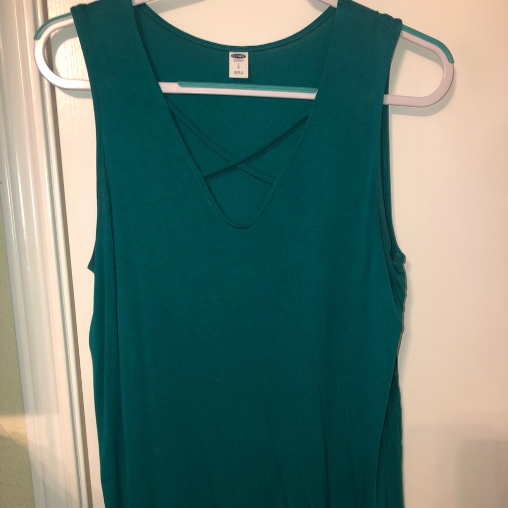 Tank tops - Picture 1 of 3